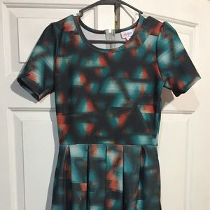 NWOT LuLaRoe Amelia Geometric Design Dress